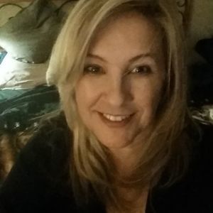 Meet your Posher, Caroline